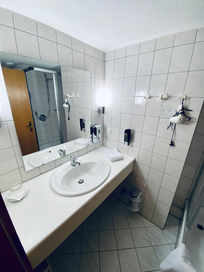 E&D Hotel Rodgau Garibaldi Bagian luar foto