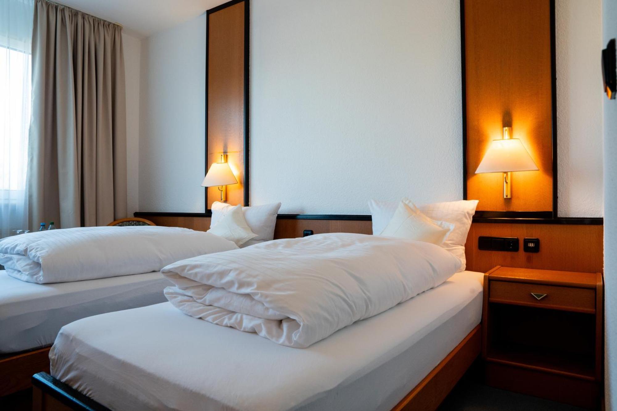 E&D Hotel Rodgau Garibaldi Bagian luar foto