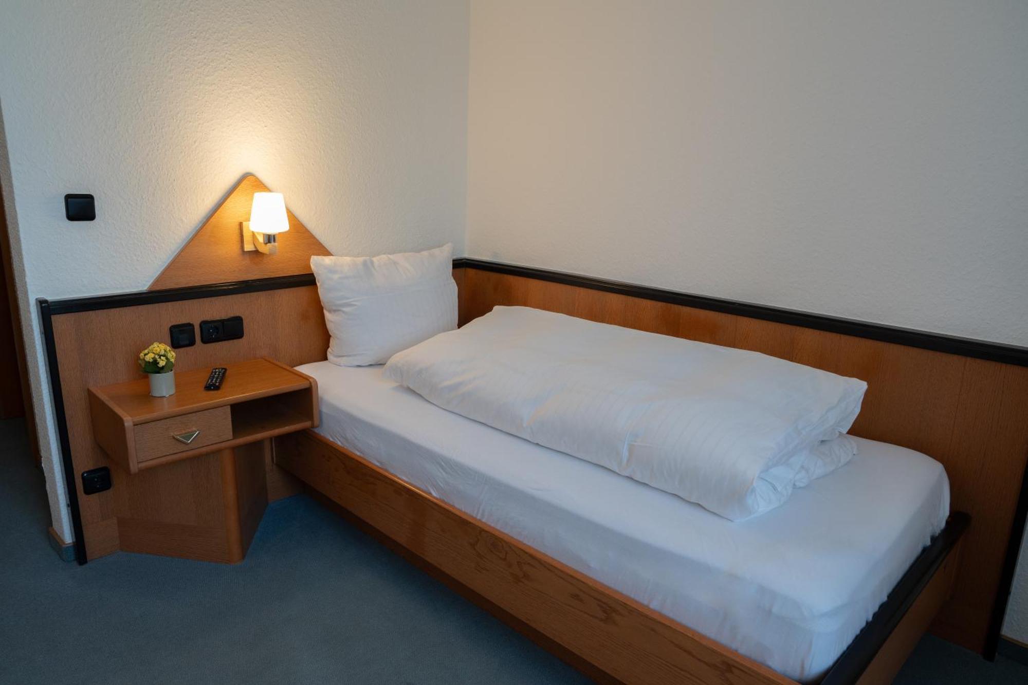 E&D Hotel Rodgau Garibaldi Bagian luar foto