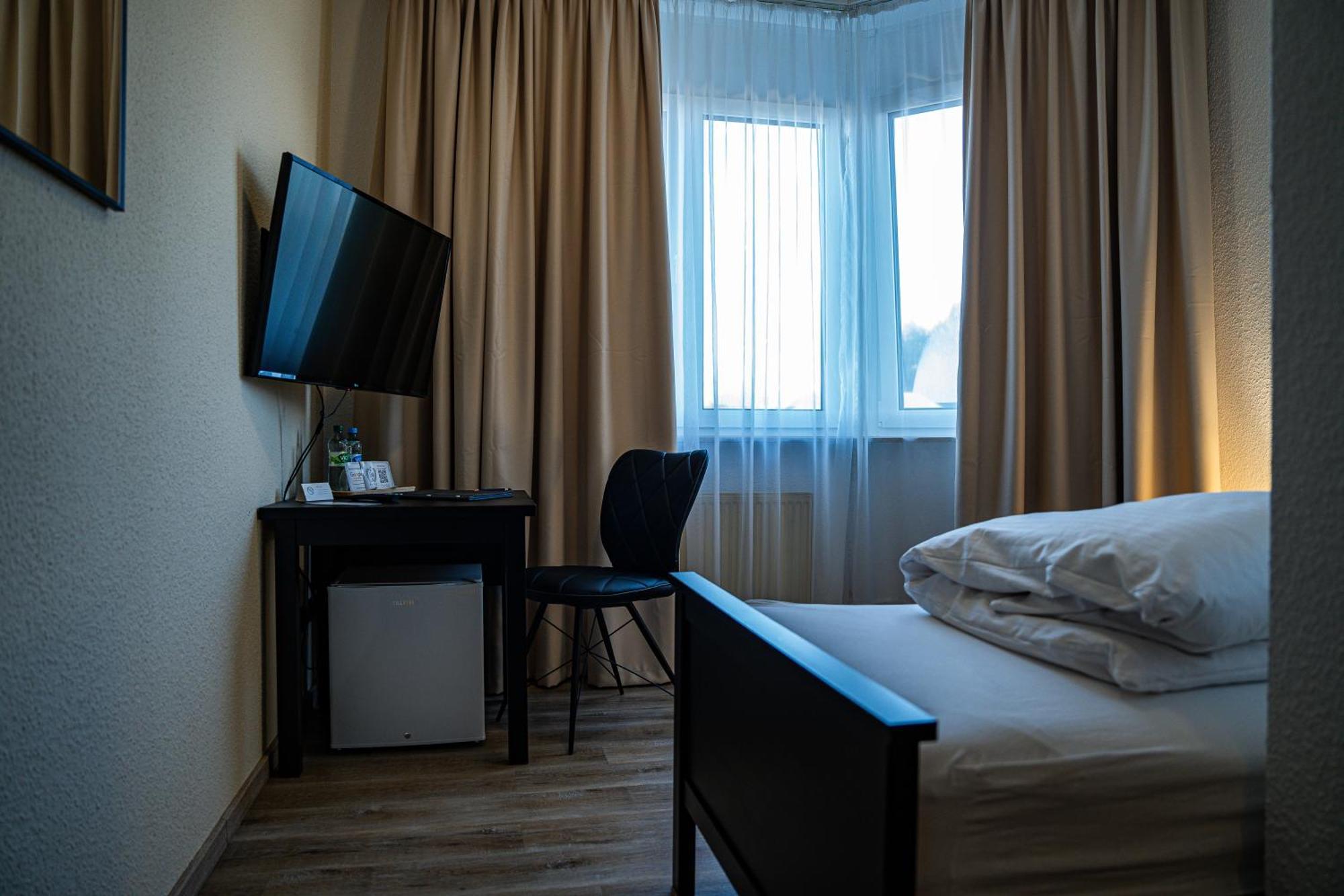 E&D Hotel Rodgau Garibaldi Bagian luar foto