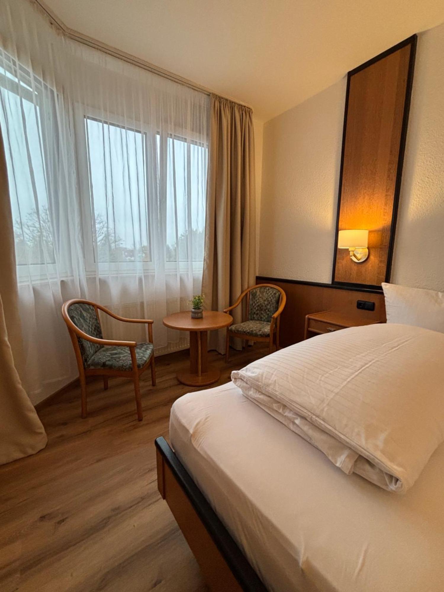 E&D Hotel Rodgau Garibaldi Bagian luar foto